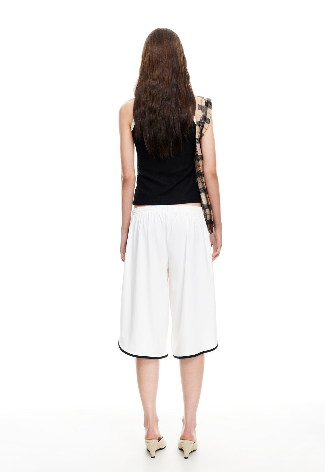 Mid-Rise Side-Split Shorts