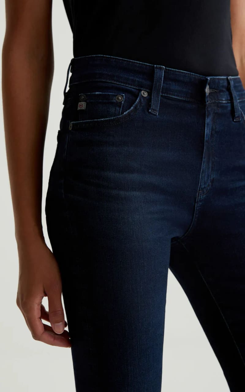 Jeans- Slim Straight Jeans