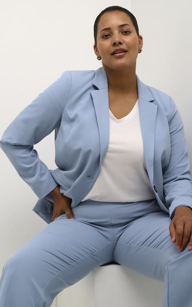 Blazer in Faded Denim