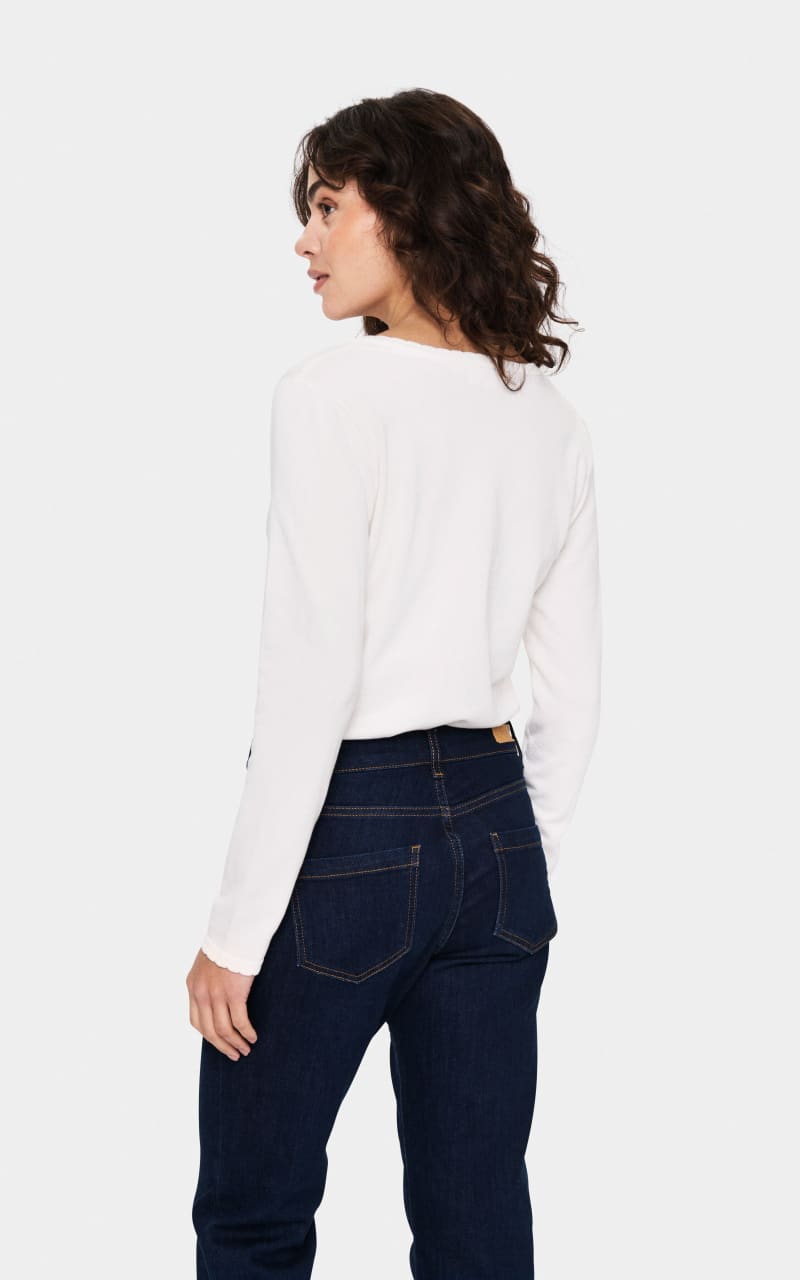 V-Neck Pullover