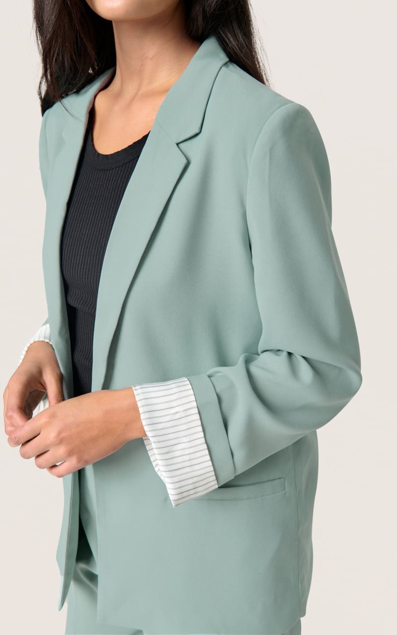 Fold-Up Blazer